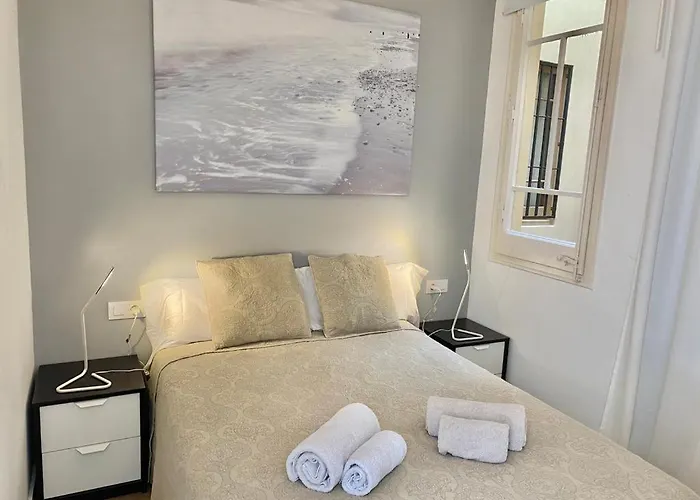 2 Bdr Eixample Lägenhet *